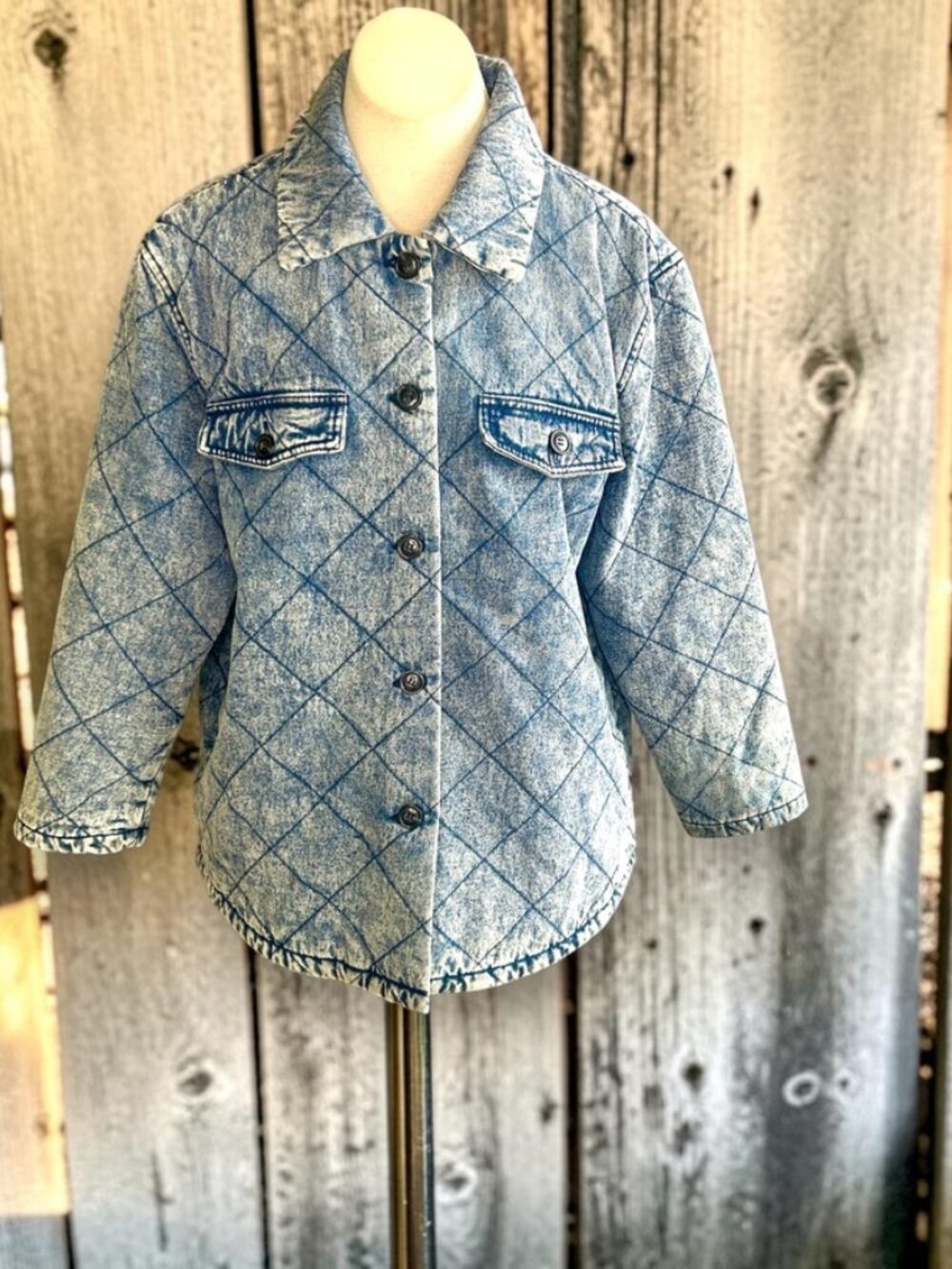 Vigoss Women's Acid Washed Denim Quilted Barn Chore Jacket Size Large
